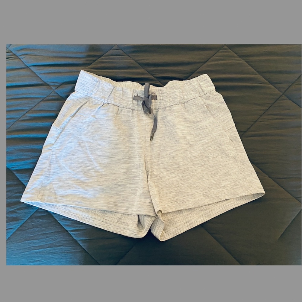 Lululemon On the Fly Short  2.5" We Are From Space